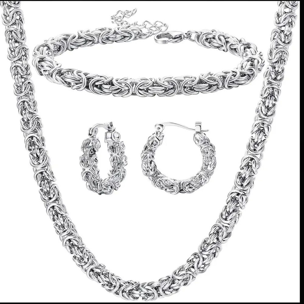 Byzantine Chain Design Jewelry Set Including a Necklace, Bracelet, And Earrings